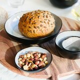 Salt&Pepper Črn/bež jušni krožnik iz kamenine ø 22,5 cm Lunar – | Shoptok.si