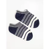 Fashion Hunters Gray and navy blue striped ankle socks