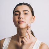 Zoë Ayla Luxurious Rose Quartz Roller valjak za masažu za lice | shoptok.hr