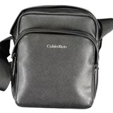 Calvin Klein Torba preko ramena 'MUST' crna / srebro | shoptok.hr