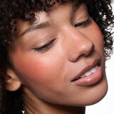 MAC Cosmetics Skinfinish Colourstruck rdečilo odtenek Loudspeaker 4.5 g | Shoptok.si