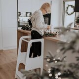 Kinder Home Montessori Toranj edukativna stolica sa crnom tablom i podesivom visinom, bela, za decu od 1-4 godine | ePonuda.com