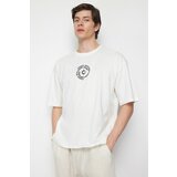 Trendyol Men's Ecru Oversize/Wide-Fit 100% Cotton T-shirt with Text Embroidery Cene