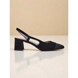 Resti Women's Low Heel Pumps with Decorative Toe Eleganzo | shoptok.hr