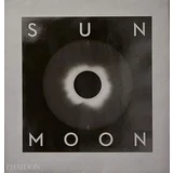 Mark Holborn - Sun And Moon: A Story Of Astronomy, Photography And Cartography