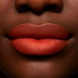 MAC Cosmetics Powder Kiss Liquid Lipcolour mat tekoča šminka odtenek Resort Season 5 ml | Shoptok.si