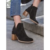 Resti Women's ankle boots on a post Vettot | ePonuda.com