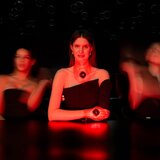 Foreo FAQ™ 211 LED maska za vrat i dekolte protiv starenja kože 1 kom | shoptok.hr