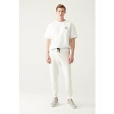 Avva Men's Ecru Standard Fit Regular Fit Jogger Sweatpants with Tie Waist, Side Pockets and Elastic Legs Cene