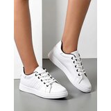 Resti Women's Fogod lace-up sports shoes | Shoptok.si