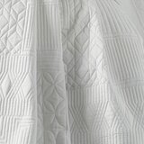 Catherine Lansfield Bijeli prošiven prekrivač 220x230 cm Folkstone Geo – | shoptok.hr