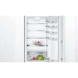 Bosch vgradni kombinirani hladilnik KIS87ADD0 Serie 6 | Shoptok.si