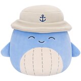 Squishmallows Samir, modri kit s poletnim rjavim klobukcem | Shoptok.si