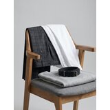 Sinsay Slim-fit chino hlače u kockicu s udjelom viskoze | shoptok.hr
