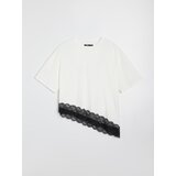 Sinsay Pamučna bluza s čipkastim obrubom i asimetričnim rubom | shoptok.hr