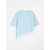 Sinsay Pamučna bluza s čipkastim obrubom i asimetričnim rubom | shoptok.hr