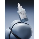 SKIN1004 Madagascar Centella Hyalu-Teca Plumping Ampoule intenzivni vlažilni serum proti staranju in za učvrstitev kože 50 ml | Shoptok.si