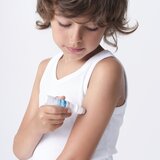 Uriage Pruriced SOS After-Sting Soothing Care roll-on nakon uboda insekata za umirenje 15 ml | shoptok.hr