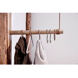 LIND DNA Stenski obešalnik iz masivnega hrasta v naravni barvi 50 cm Swing – | Shoptok.si
