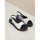 Resti Women's Riva sandals on a thick sole | shoptok.hr
