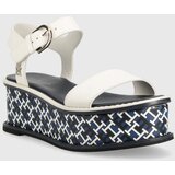Tommy Hilfiger Usnjeni sandali NEW ARTISANAL FLATFORM ženski, bela barva | Shoptok.si