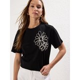 Trendyol Ženska majica TWOSS25TS00028, Crna Cene
