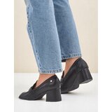 Resti Royal Fashion Women's Low-Heeled Kamelia Loafers | ePonuda.com