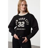 Trendyol Black Color Blocked Slogan Oversize Crop Thick Inside Fleece Knitted Sweatshirt Cene