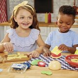 Little Tikes Kreativni kuharski set Hamburger s više od 22 dodatka | shoptok.hr