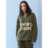 Sinsay Flis dukserica half-zip s natpisom | shoptok.hr