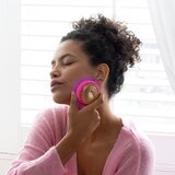 Foreo UFO™ 3 5-in-1 sonični uređaj za ubrzano djelovanje maske za lice Fuchsia 1 kom | shoptok.hr