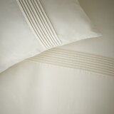 Catherine Lansfield Kremno bela enojna posteljnina 135x200 cm Pintuck Easy Iron Percale &amp;ndash; Slike