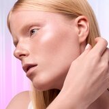 Catrice soft glam mochi highlighter nijansa C020 rosy halo 4.5 g | shoptok.hr
