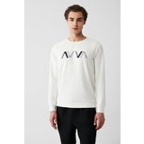 Avva Men's Ecru Soft Touch Crew Neck Printed Standard Fit Regular Fit Sweatshirt Cene
