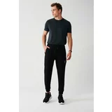 Avva Men's Black Black Lace-up Waist Elasticized Cotton Breathable Standard Fit Regular Cut Jogger Tracksuit