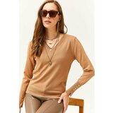 Olalook Women's Camel V-Neck Cuff Slit Buttoned Knitwear Sweater Cene