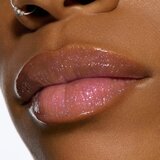 MAC Cosmetics Lipglass Air vlažilni sijaj za ustnice odtenek Frozen 5 ml | Shoptok.si