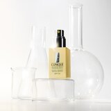 Clinique Dramatically Different™ Moisturizing Lotion SPF50 vlažilna krema za obraz SPF 50 50 ml | Shoptok.si