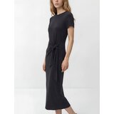 Reserved Midi haljina s visokim udjelom modalnih vlakana - tamnosivo | shoptok.hr