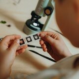 KIDYWOLF Dječji prijenosni mikroskop, zeleni | shoptok.hr