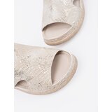 GOODIN Flat sandals with taupe buckle | Shoptok.si