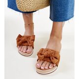 Gemre Mikhail's brown low wedge sandals | Shoptok.si
