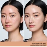Bobbi Brown Serum Silk Foundation blagi puder s posvjetljujućim učinkom nijansa Porcelain 30 ml | shoptok.hr