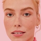 Benefit Goof Proof Brow Powder puder za obrvi odtenek 2 Warm Golden Brown 1,9 g | Shoptok.si