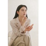 thim Essential Lip Milk sijaj za ustnice s kremasto teksturo za prehrano in hidracijo 7 g | Shoptok.si