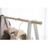 YAMAZAKI Bijeli metalni stalak za odjeću Tower – | shoptok.hr