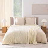 Douceur d intérieur Kremno bela odeja iz sherpa flisa 220x240 cm Edgar – | Shoptok.si