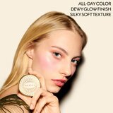 Gucci Beauty Glow Blush kompaktno rdečilo odtenek 03 Warm Peach 5.5 g | Shoptok.si