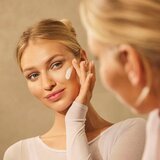 Health Labs Care Glow On SPF 50+ with Melanin dnevna krema SPF 50+ 50 ml | Shoptok.si