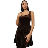 La Modeuse Obleke 73527_P173508 Kostanjeva Cene